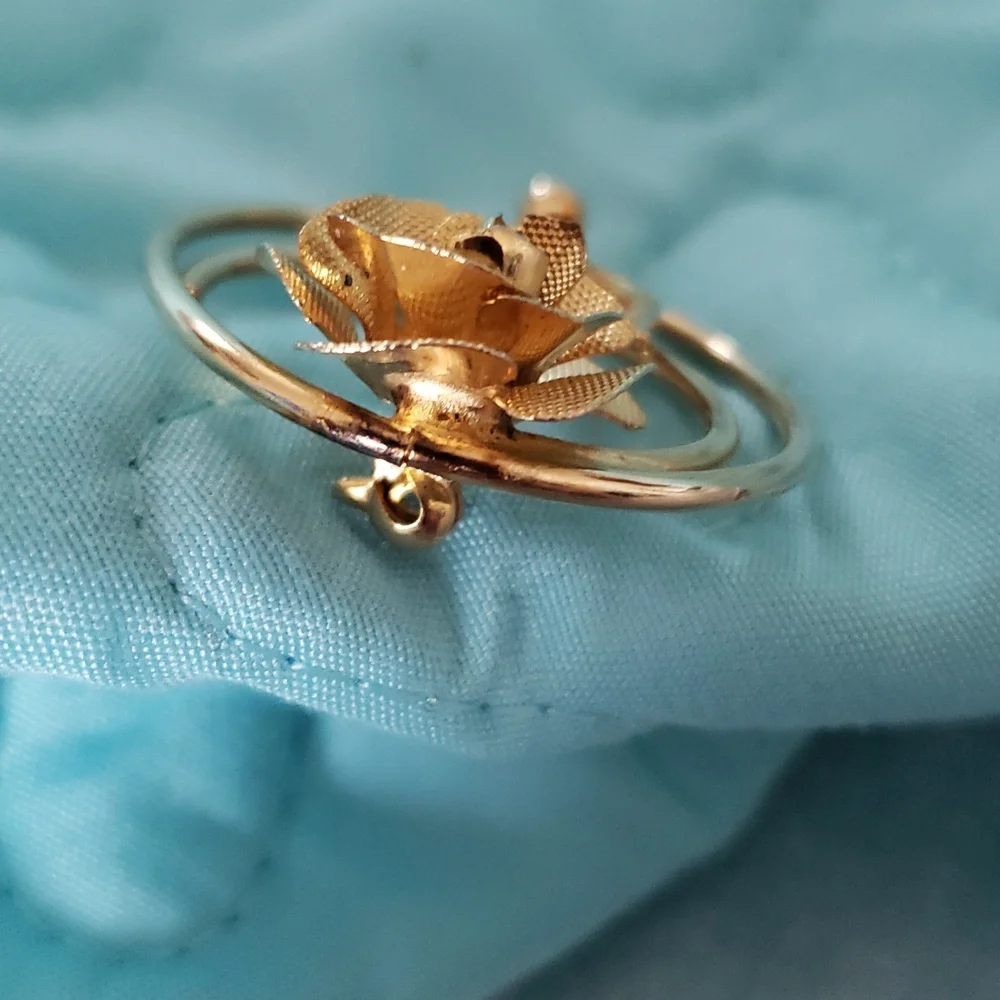 Sarah Coventry Rose Brooch